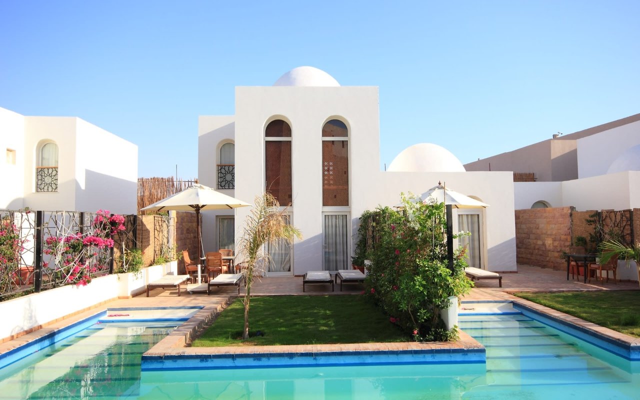 'Mod'iterranean Homes