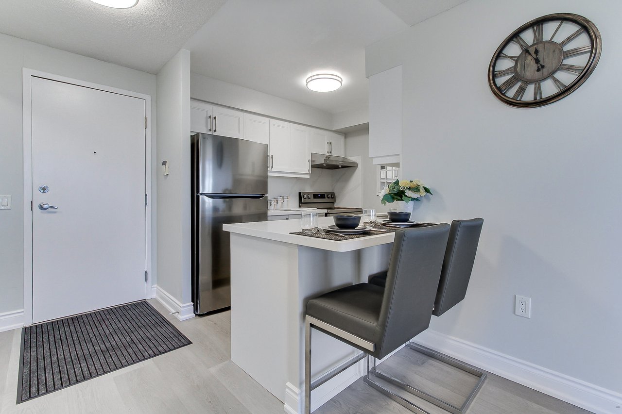 55 Strathaven Dr #1415