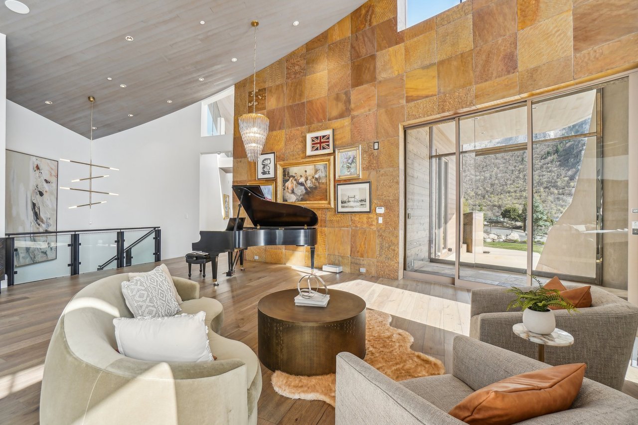 4141 E Canyon Estate Dr