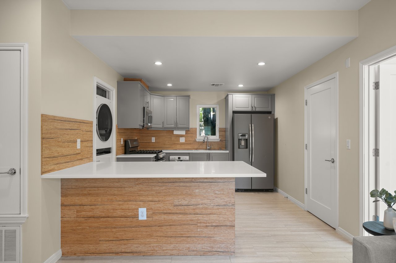 1705 E 14th Street Unit B