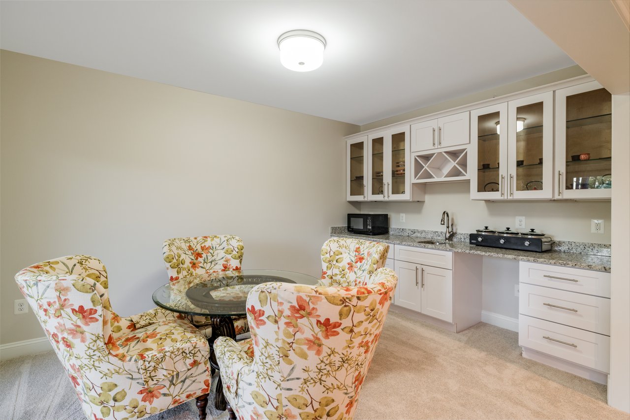 10006 Woodhill Road