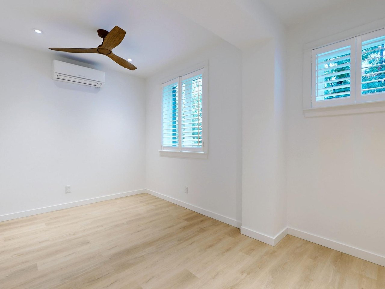 17 Humewood Dr Suite 2