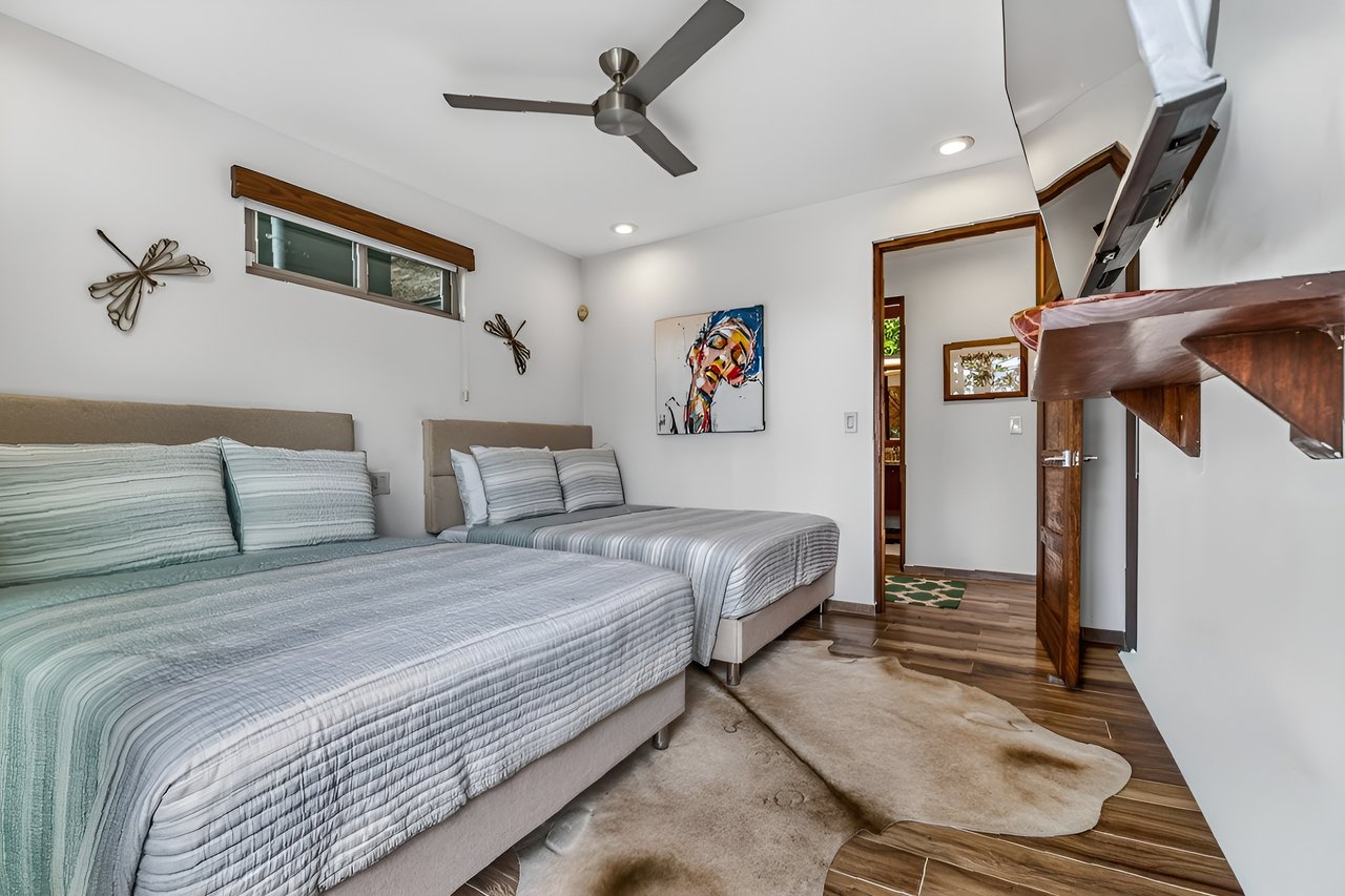 Casa Pochote | Artisan Luxury Villa in Tamarindo | Pool, Jacuzzi & Langosta Beach Club Membership Included