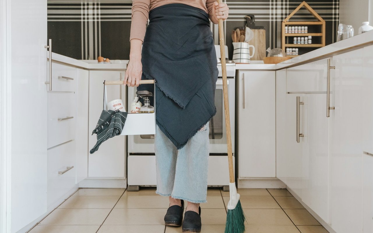 6 Easy Cleaning Tasks Homeowners Shouldn't Overlook