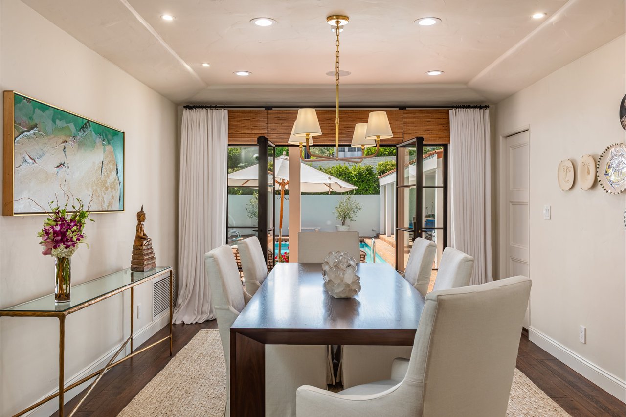 365 Comstock Ave, Little Holmby