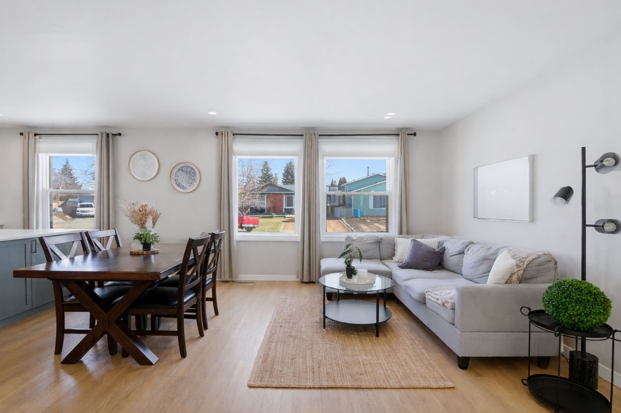 559 Deerpath Court SE