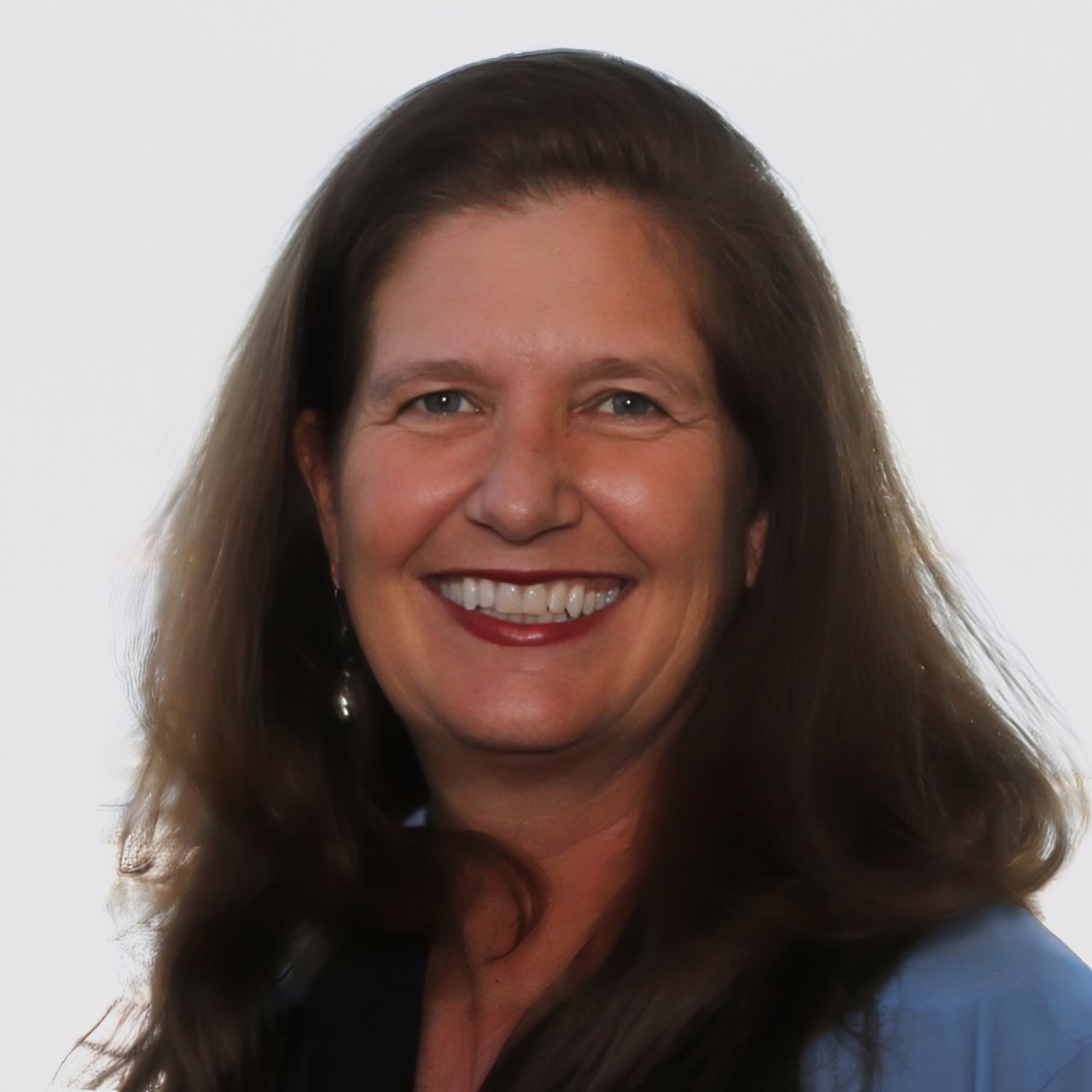 Molly Shutes Seattle, WA Real Estate Agent Headshot