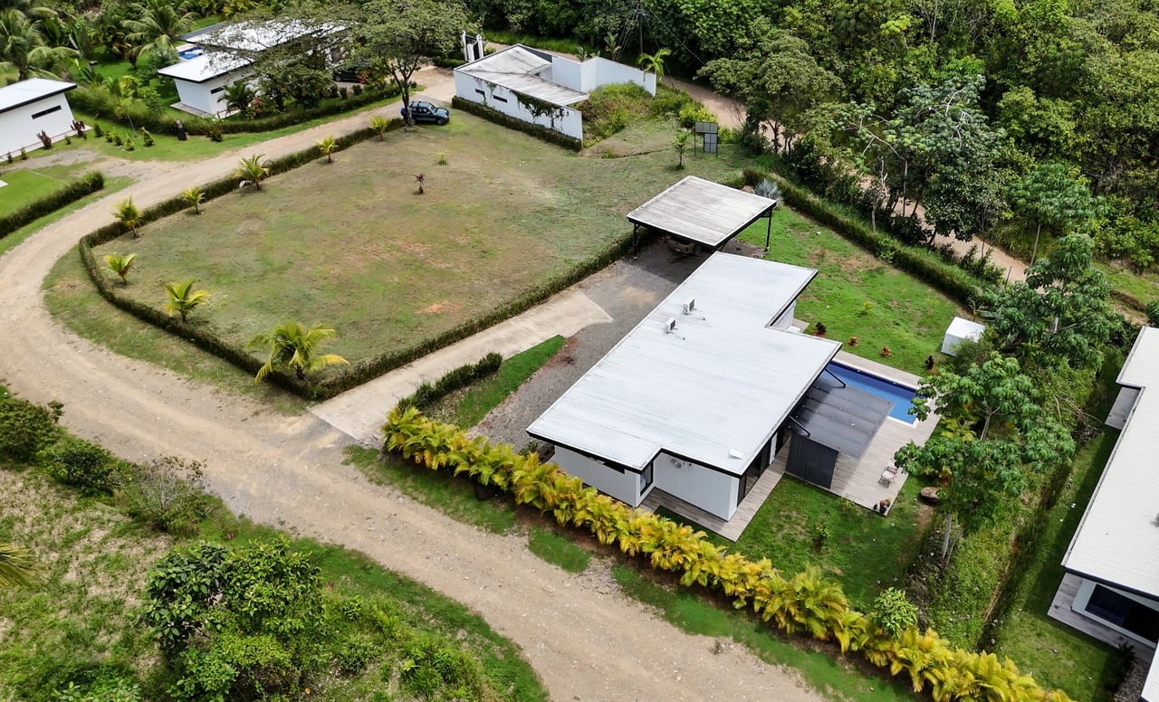 Mountain View 3 Bedroom Home in Toucan Gated Community