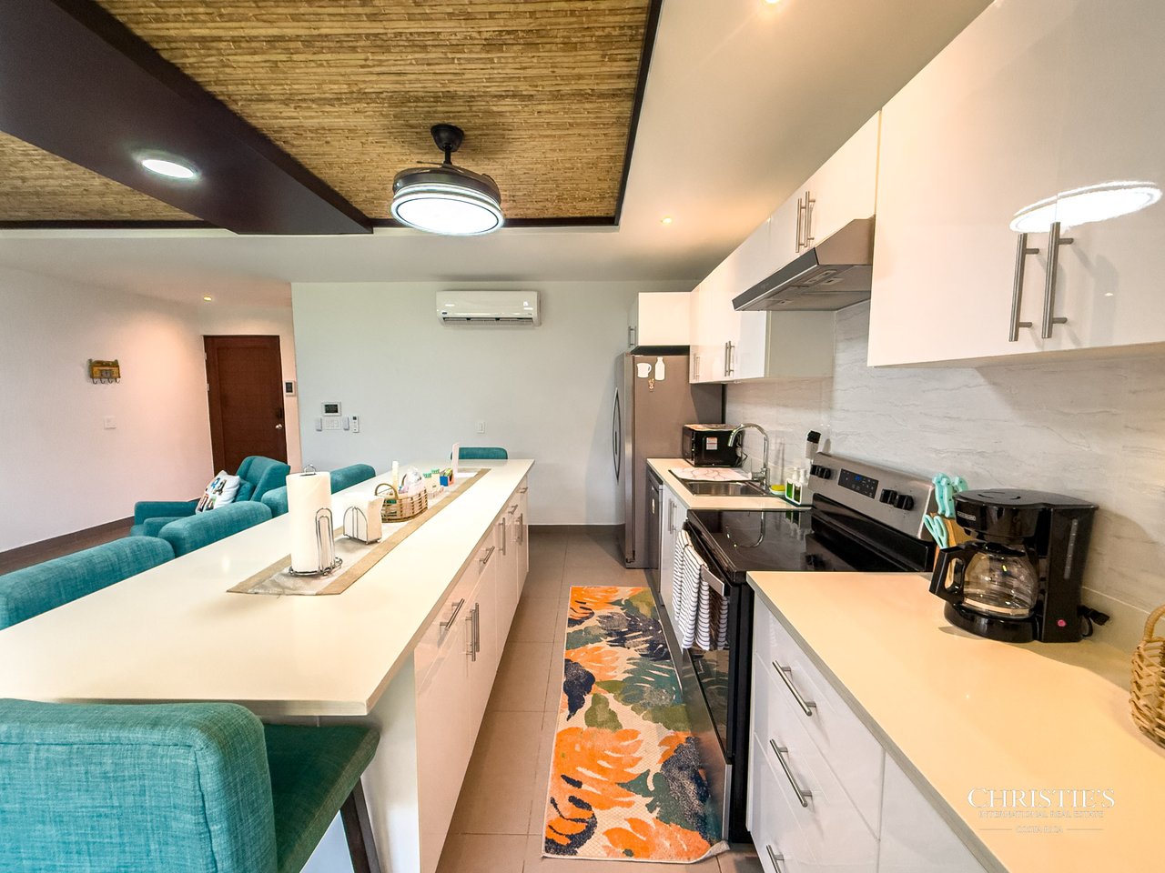 Ciudad del Mar Modern Home - South Jaco Beach 