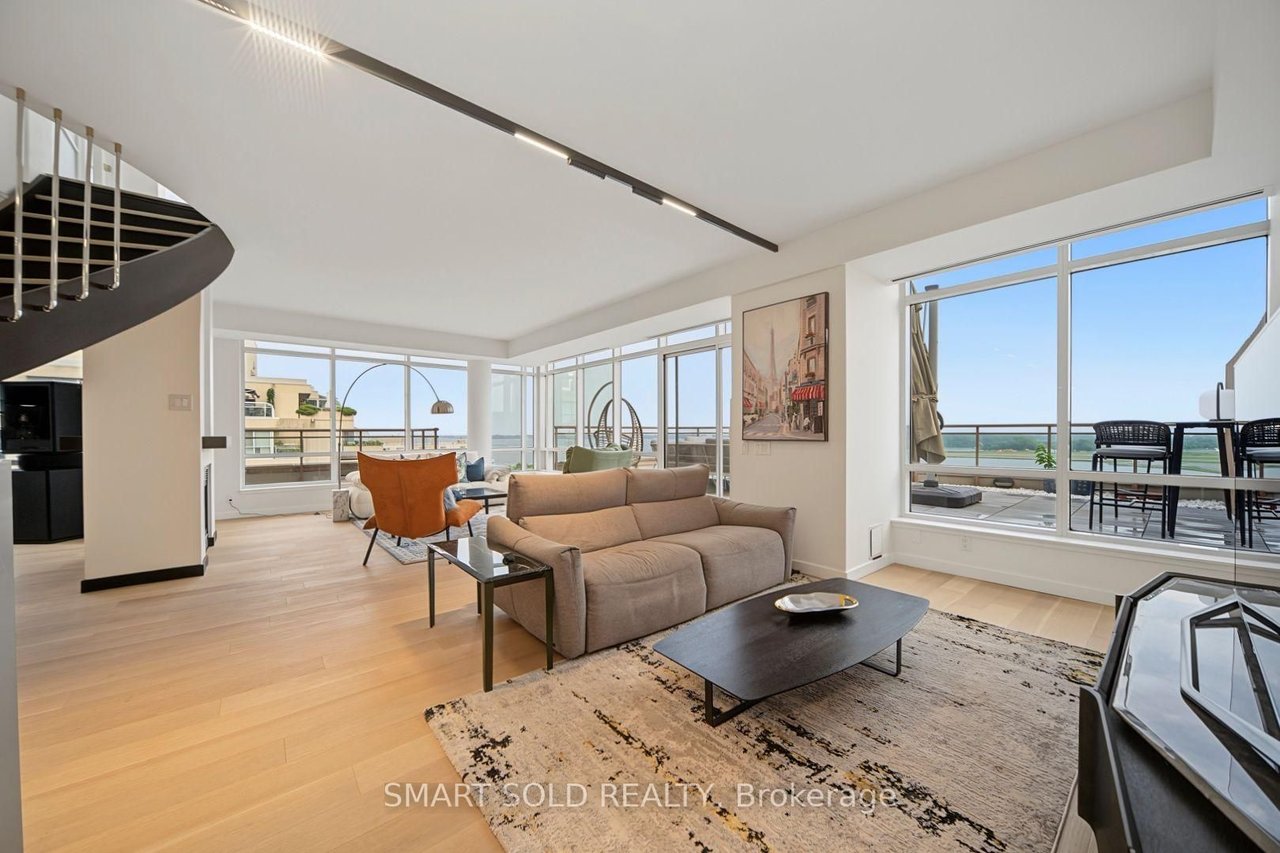 PRESTIGE AT 500 QUEENS QUAY WEST