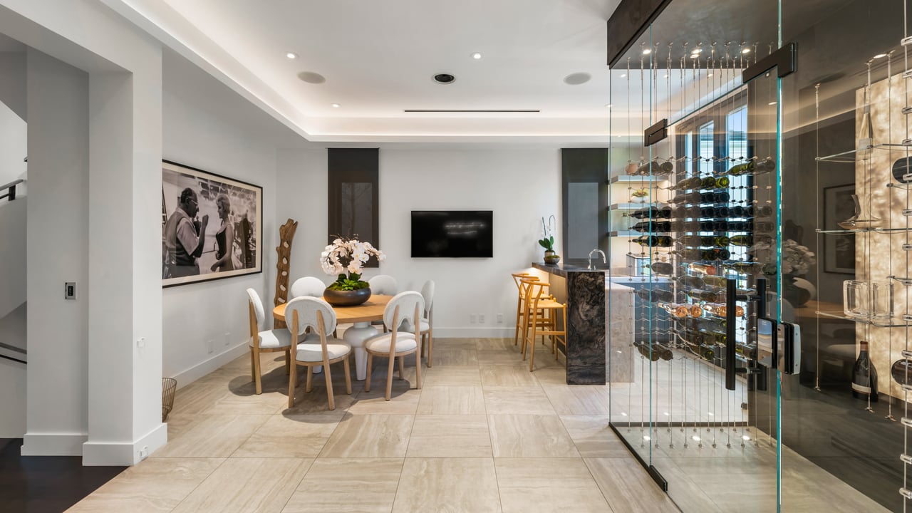 145 Channel Pointe Mall