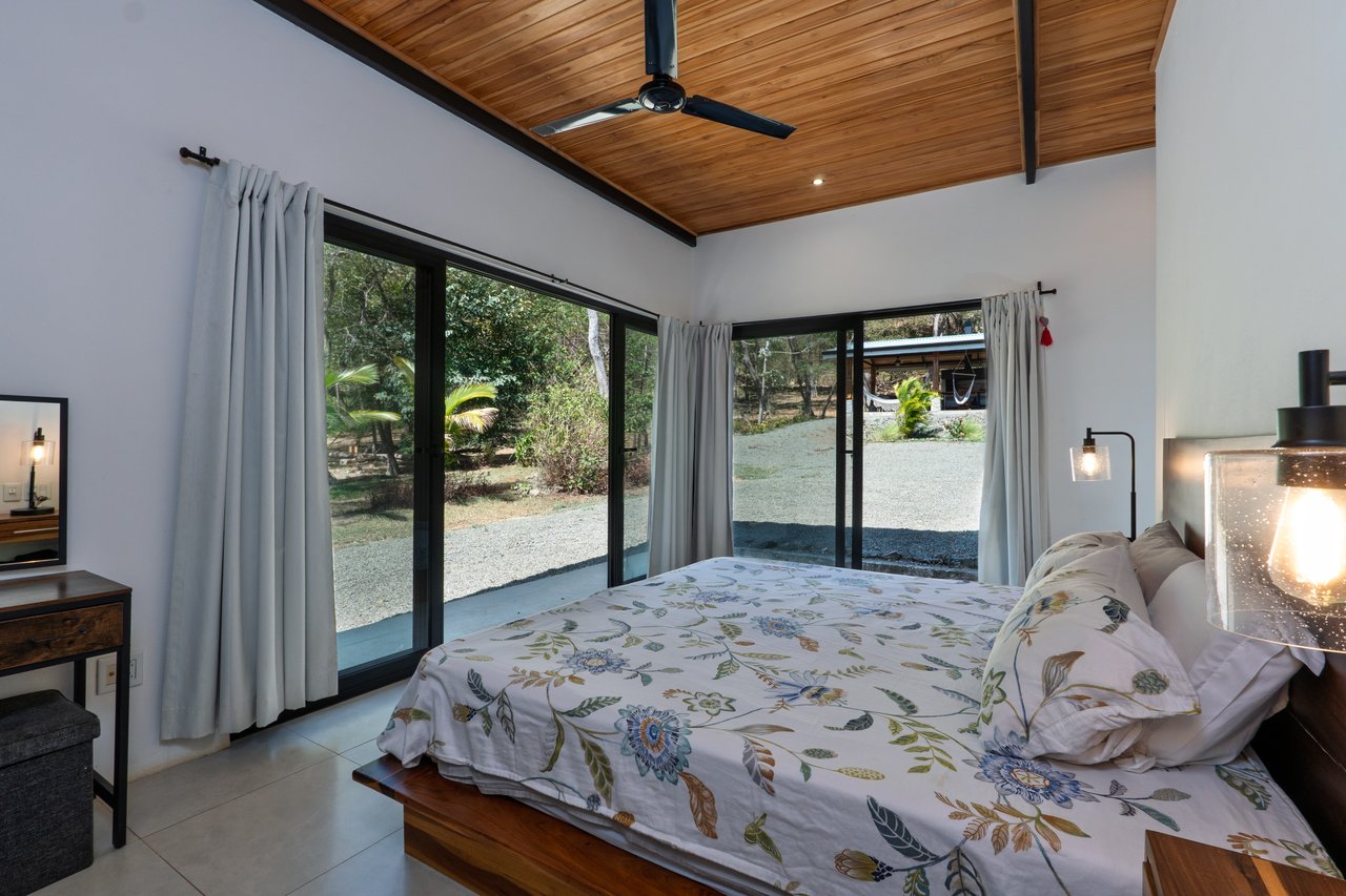Casa Los Suenos | 4 Bedroom Home with Guest House near Tamarindo Costa Rica