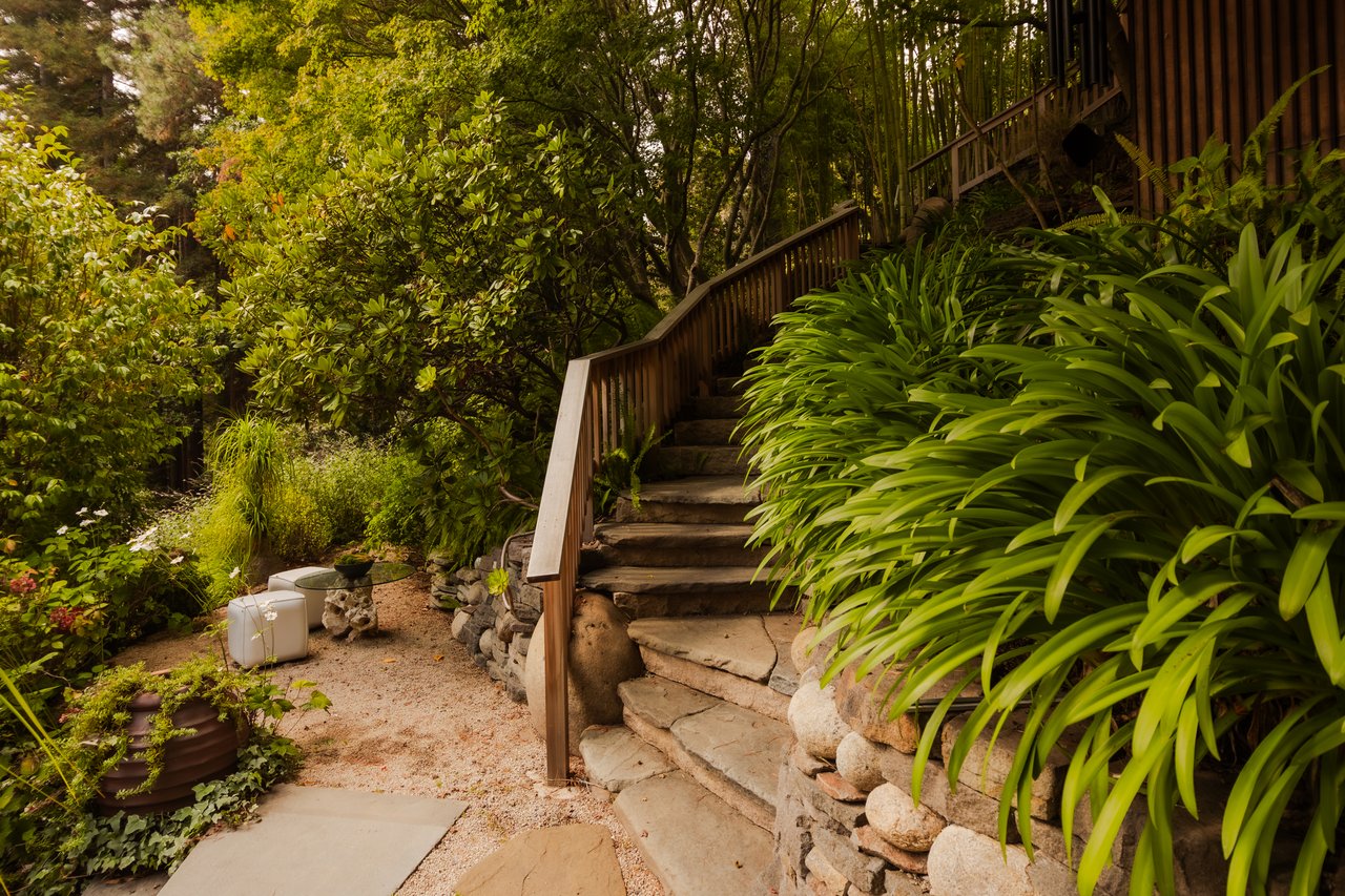 The Radius House
