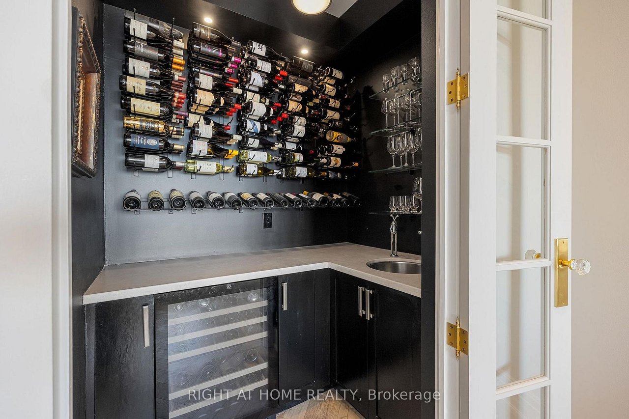 LARGEST PH IN GRAND HARBOUR