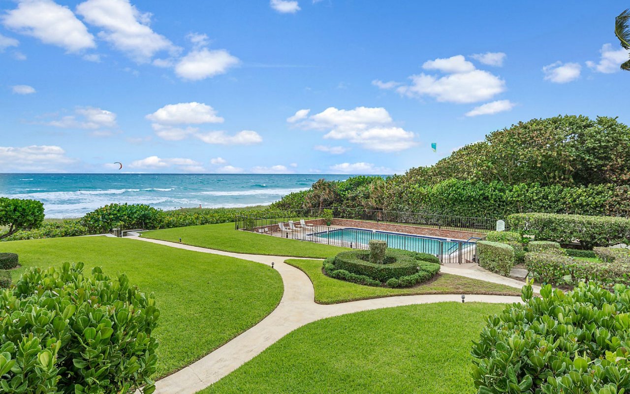 NJ Developer Pays $13M for Vacant Waterfront Lots in Gulf Stream