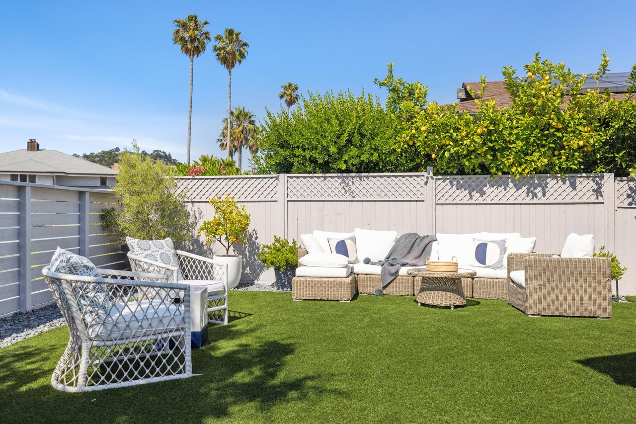 427 Riviera Circle