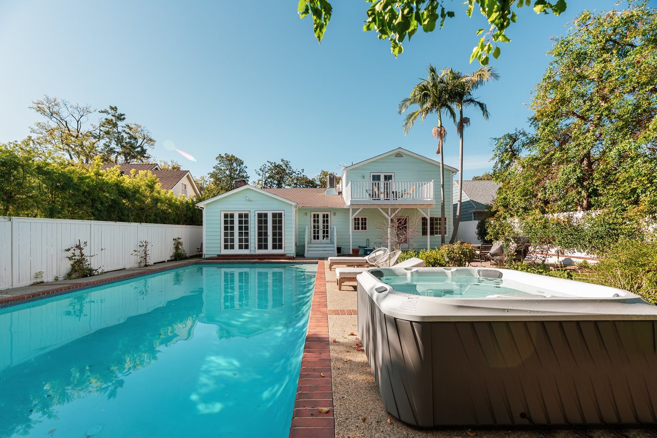 15435 Sutton St, Sherman Oaks