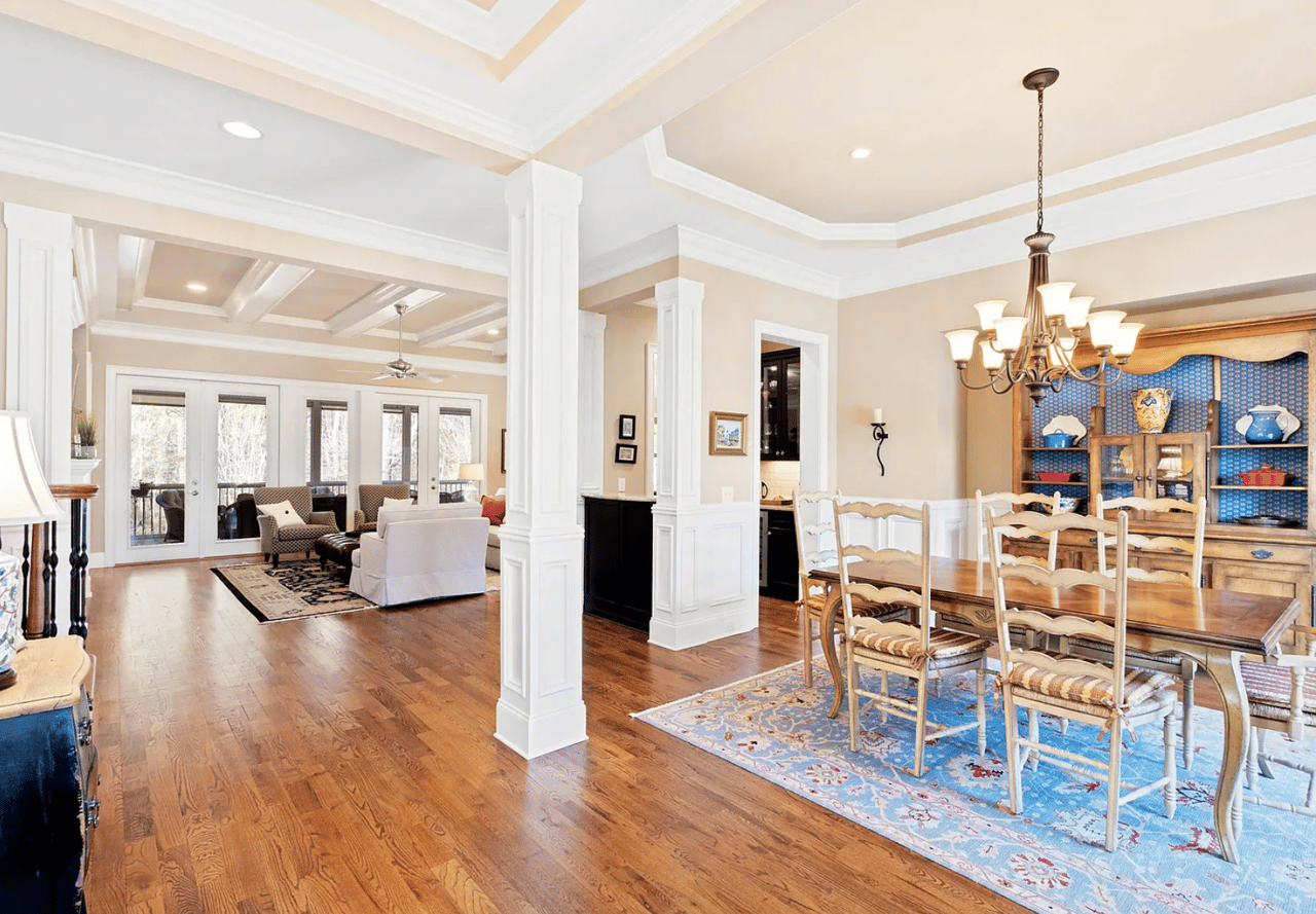 516 Nickel Creek Cir