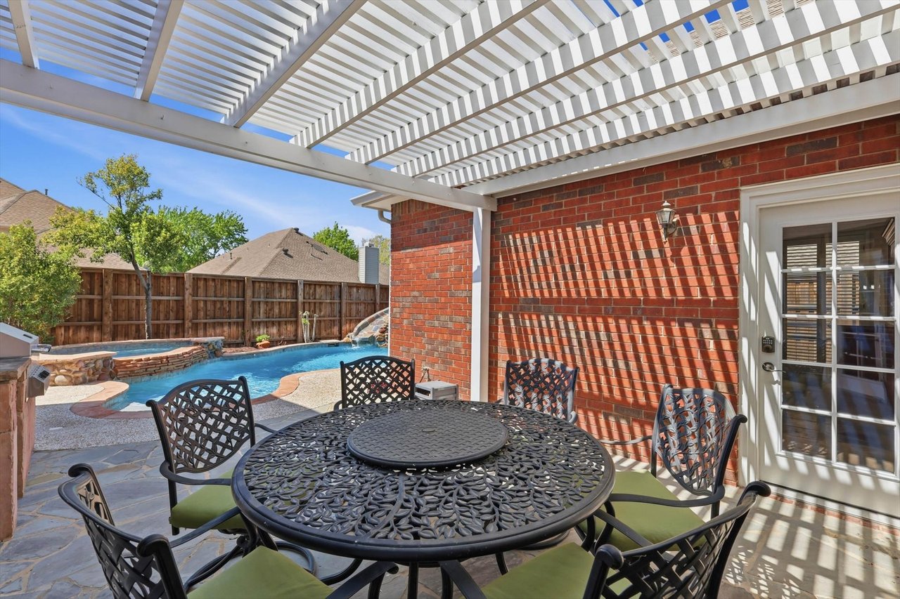 305 Brushy Creek Trail