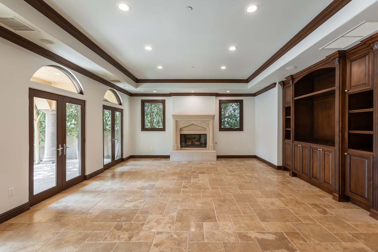 120 S Almont Dr, Beverly Hills