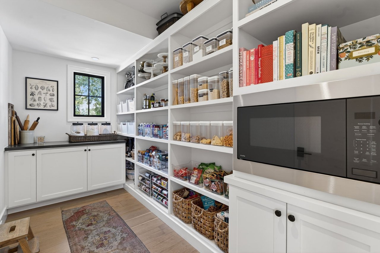 5217 E CALLE REDONDA