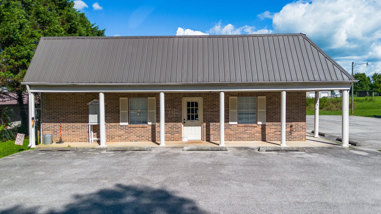 1267 Carding Machine Rd. Loudon, TN 