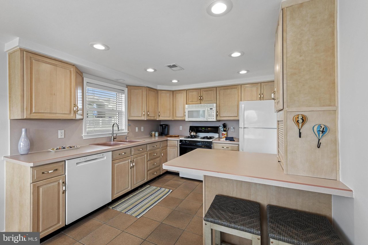 229 Merivale Avenue 2nd Floor