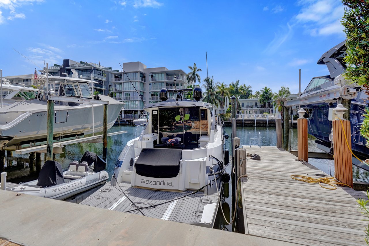 210 HENDRICKS ISLE, FORT LAUDERDALE FL 33301  