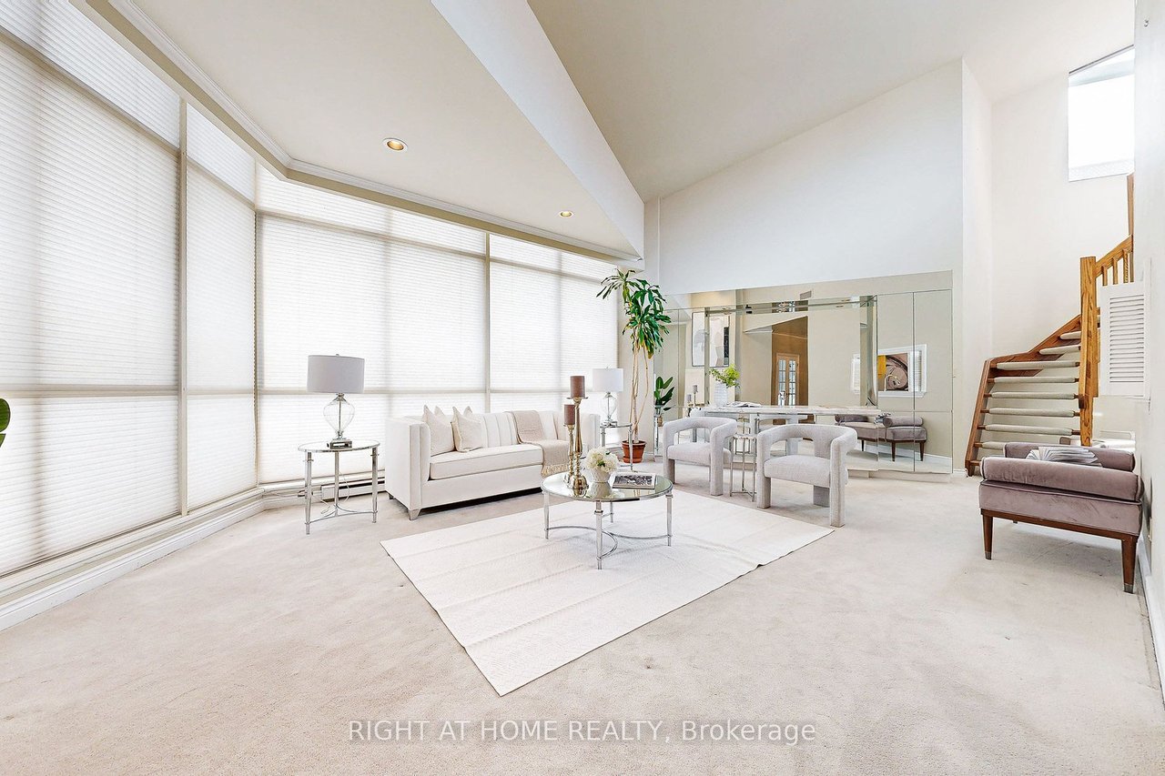 PENTHOUSE IN PRIME NORTH YORK 