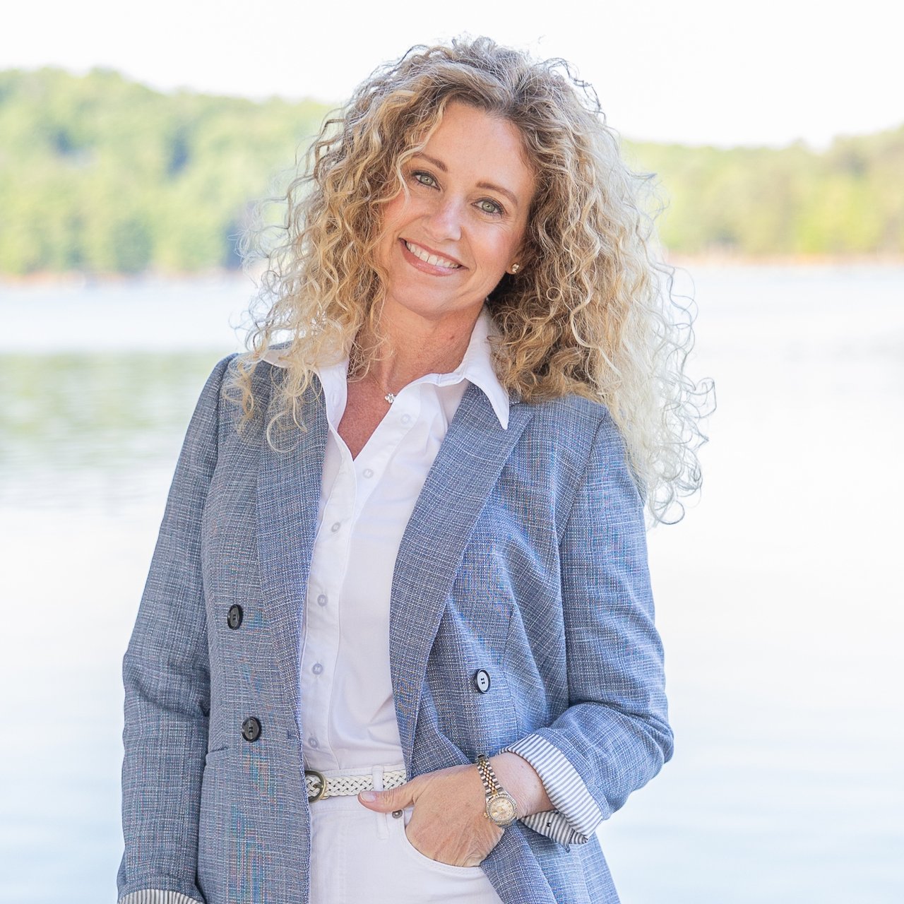 Dani Burns Gainesville, GA Real Estate Agent Headshot