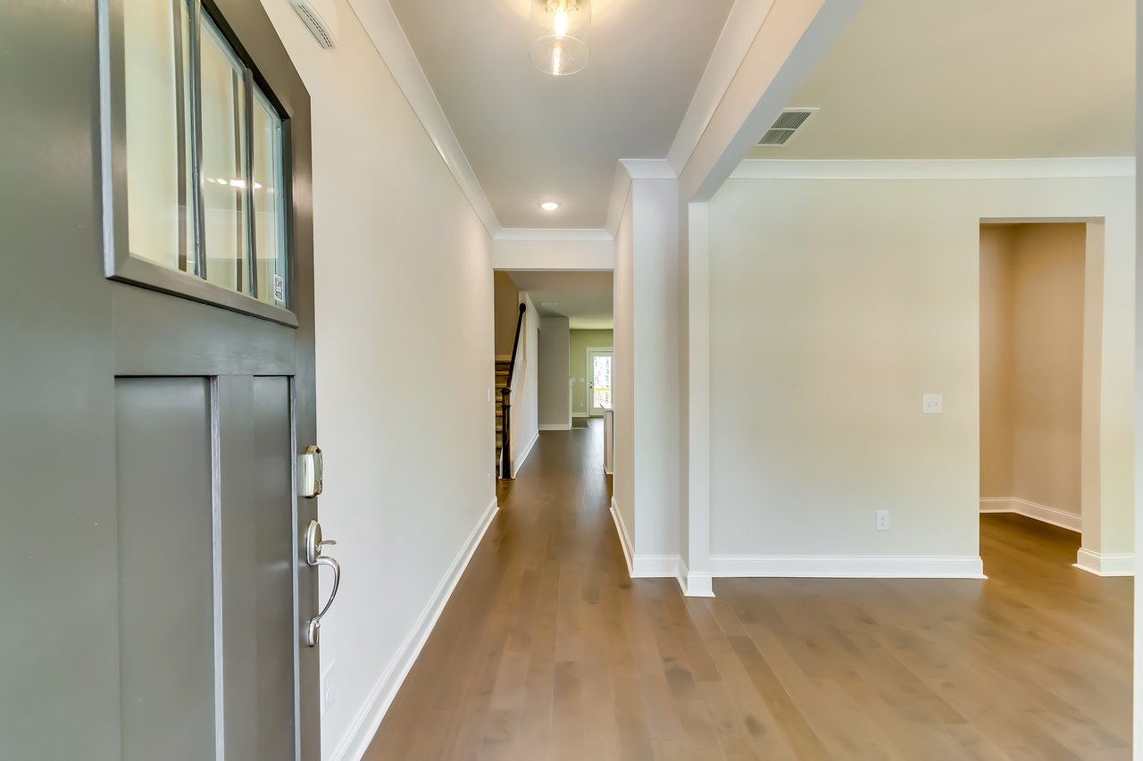 497 Principal Meridian Dr