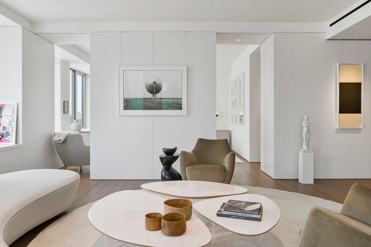 Extraordinary Mid-Century Modernism