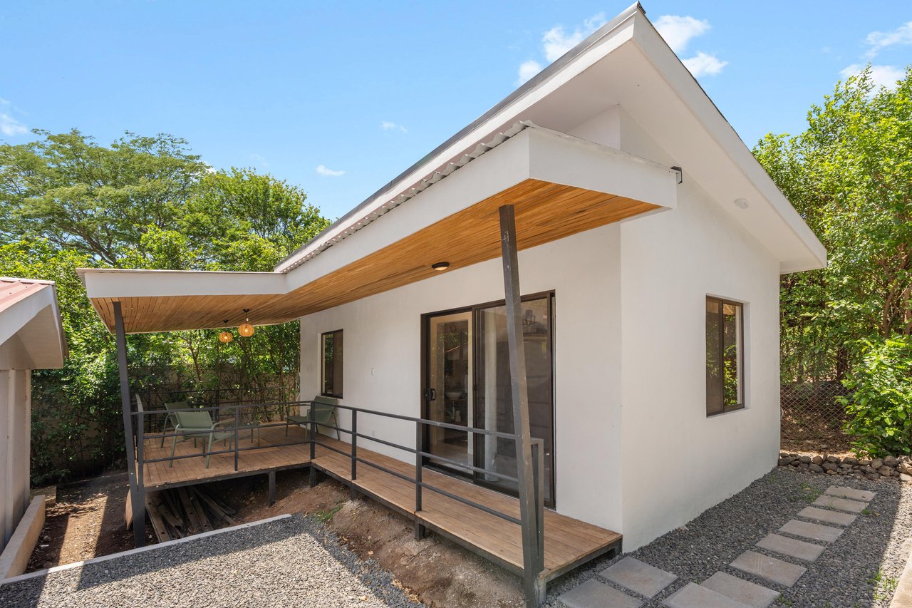 Multi-Home Property | Versatile Estate Near Playa Avellanas