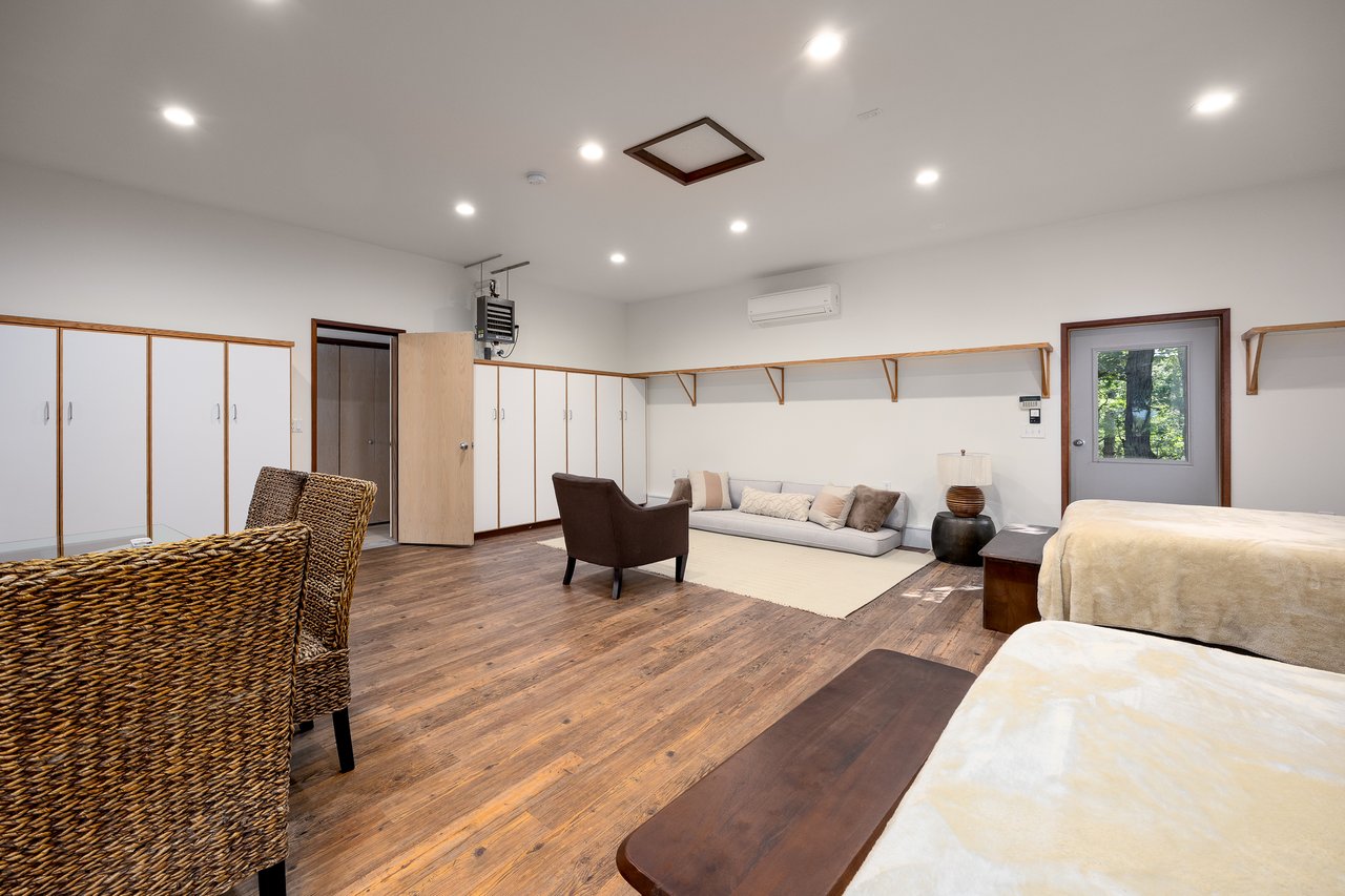 12 Mountain Brook Road