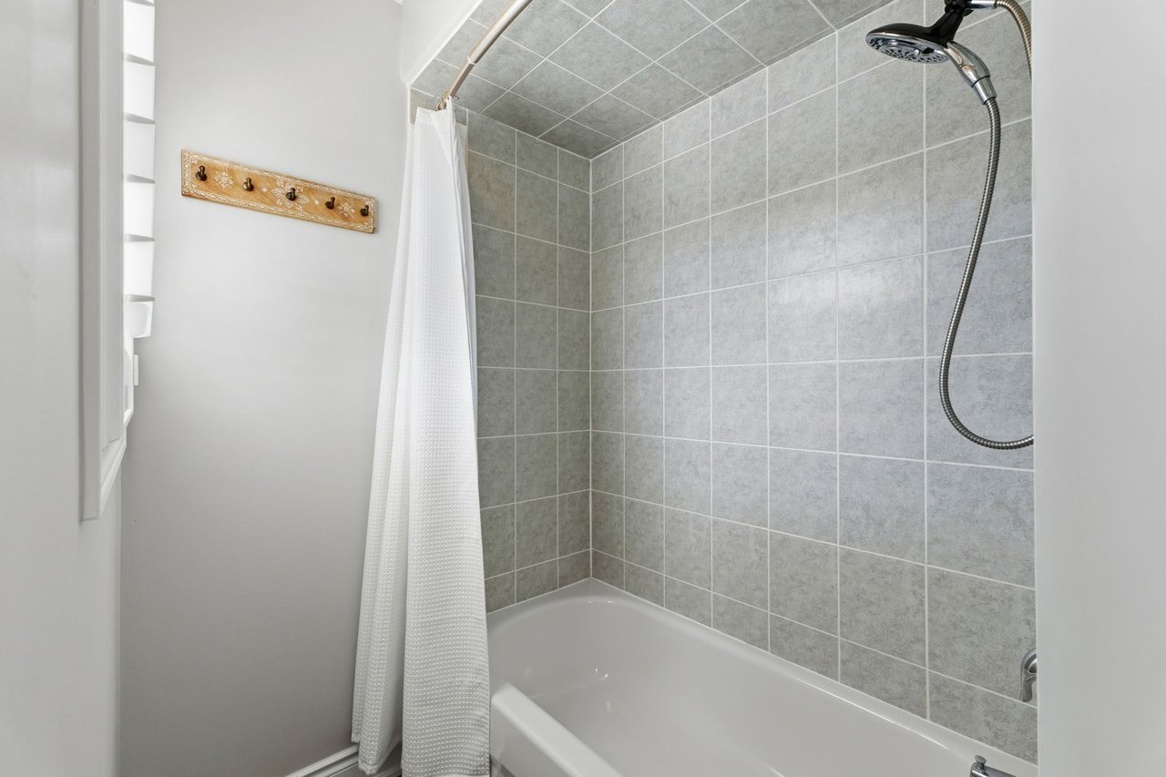 2998 Annalysse Drive, Orillia