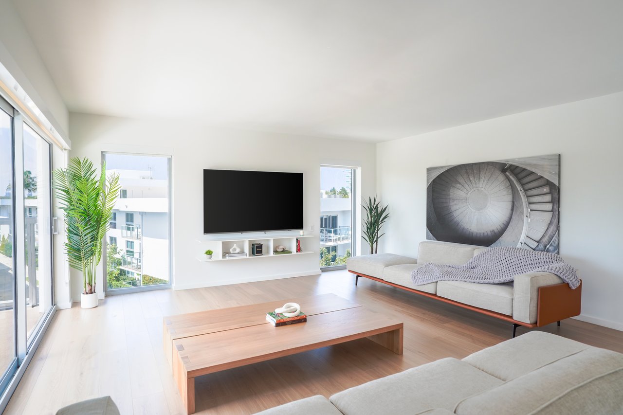Beach Haus Bal Harbour Residences