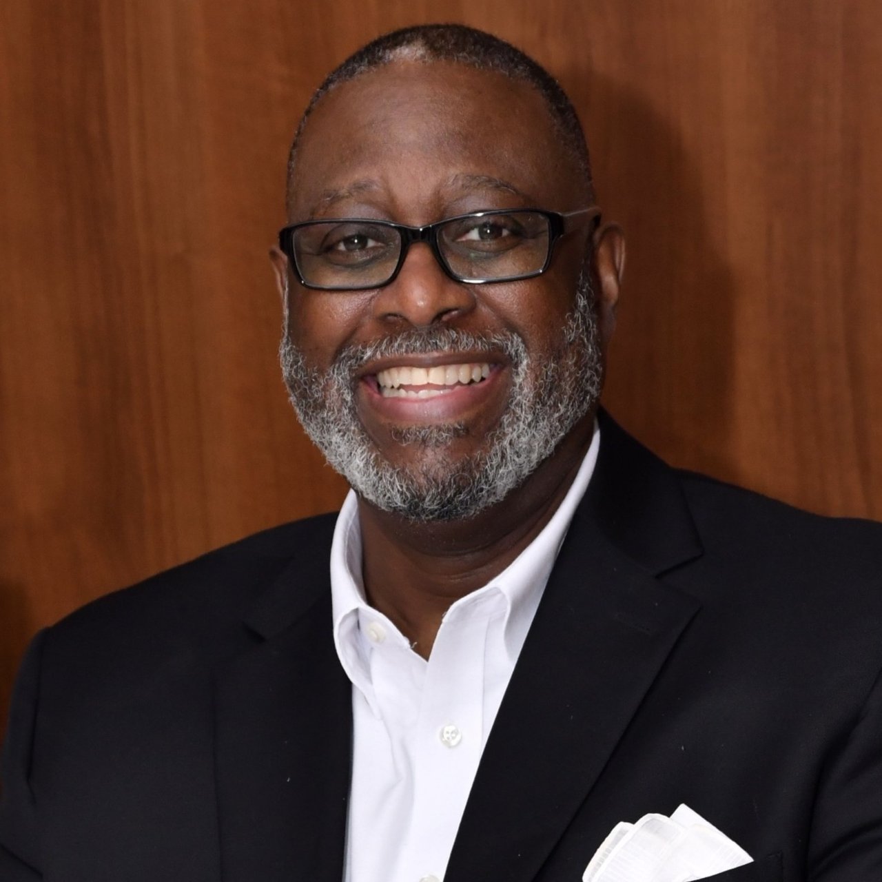 Kelvin Robinson Pittsburgh, PA Real Estate Agent Headshot