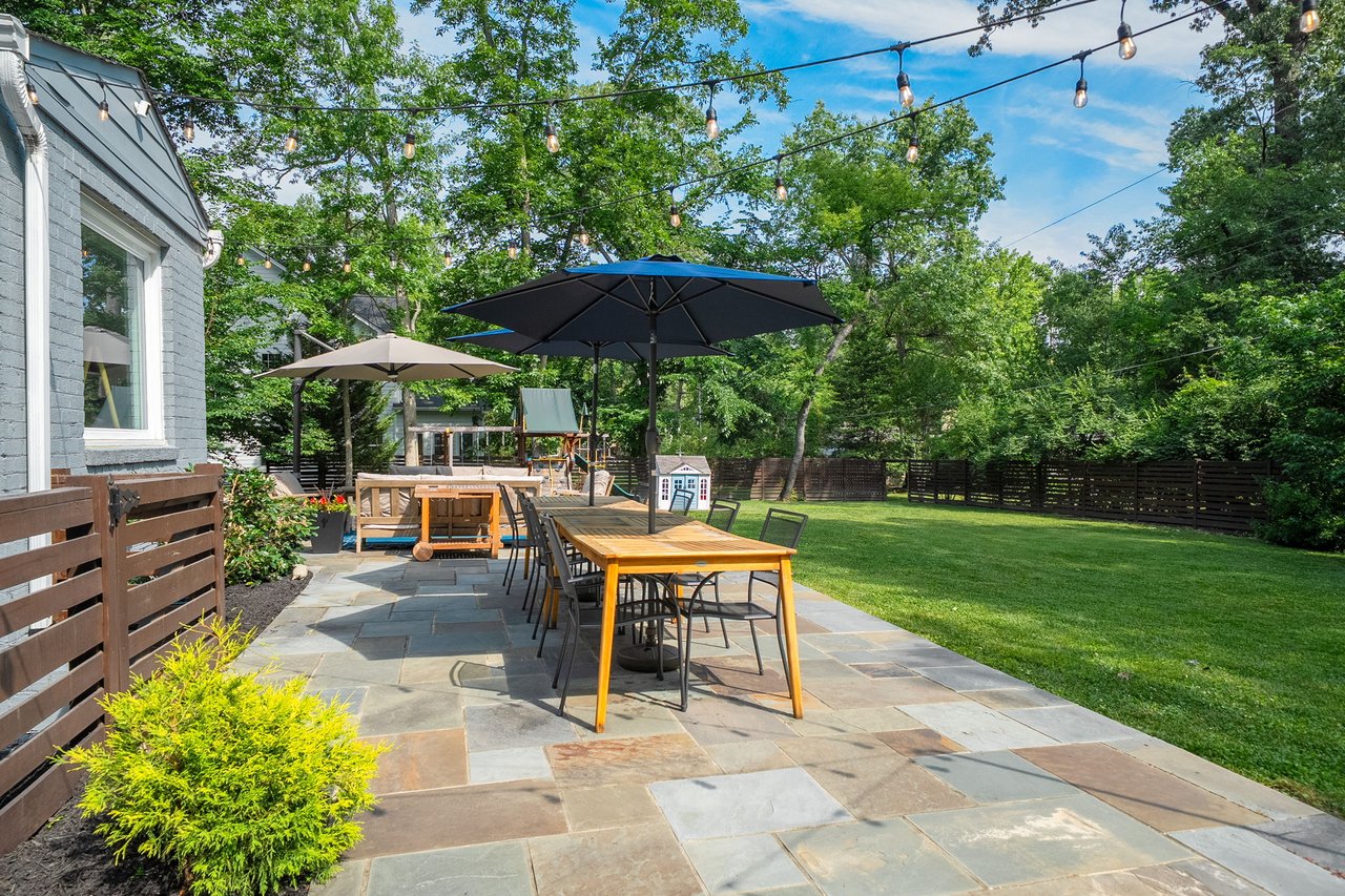 1138 Cameron Rd