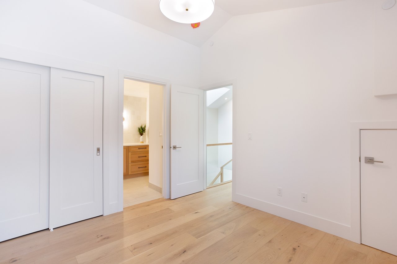 2(SE) - 617 4th Street