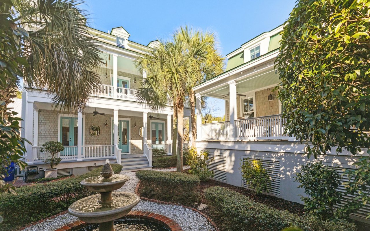 For Sale – Homes with a Garden