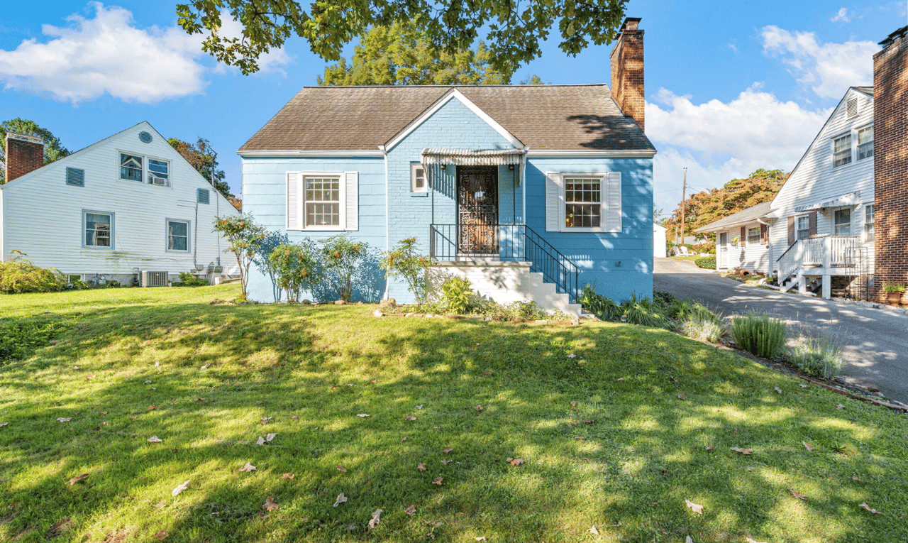 2437 Kennington Road