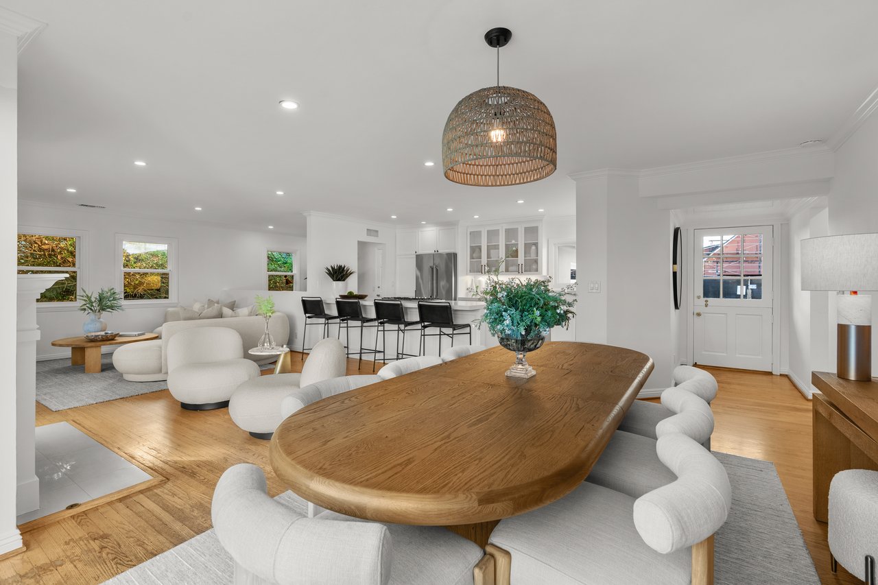 1412 Vivian Lane