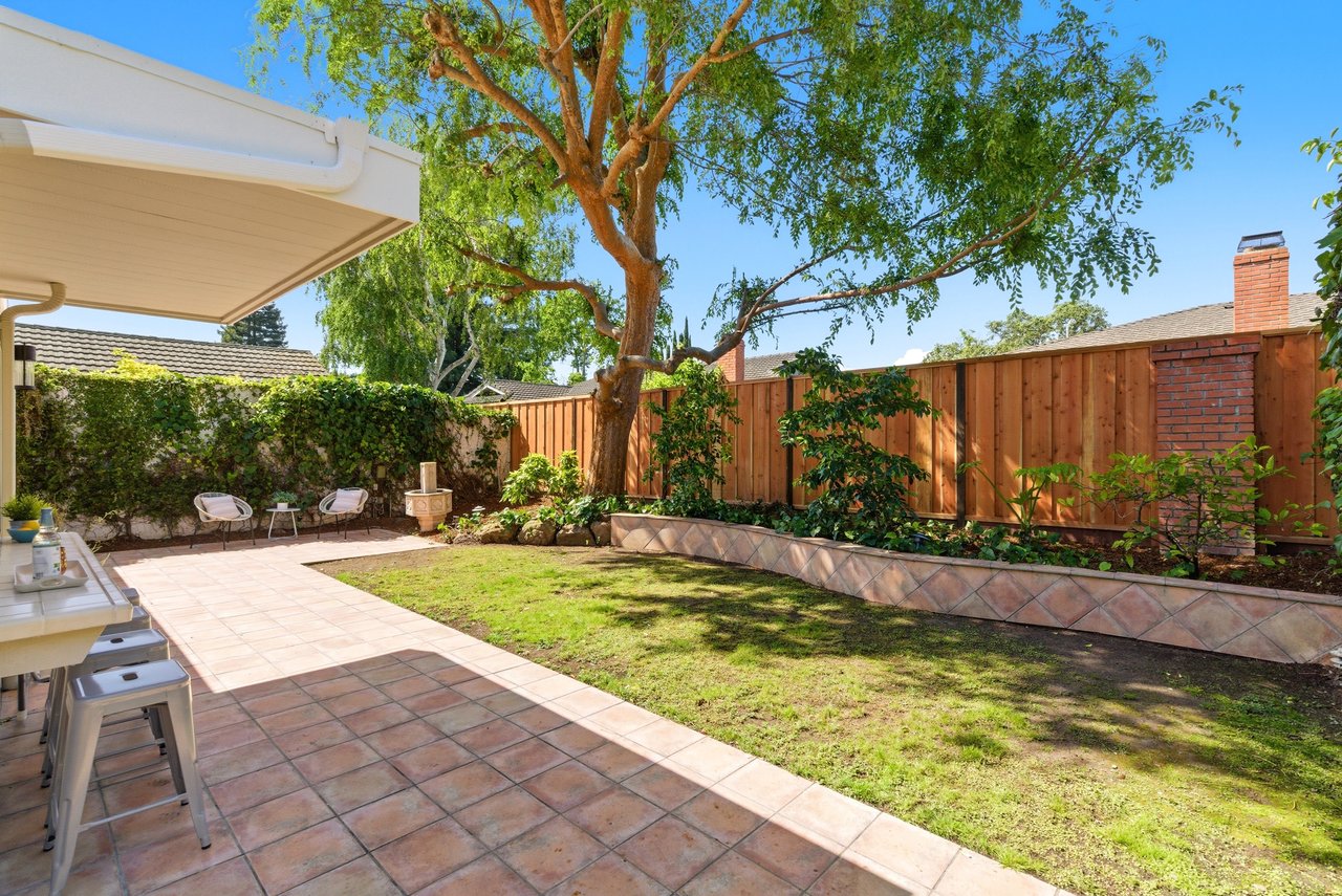 1038 East Evelyn Avenue