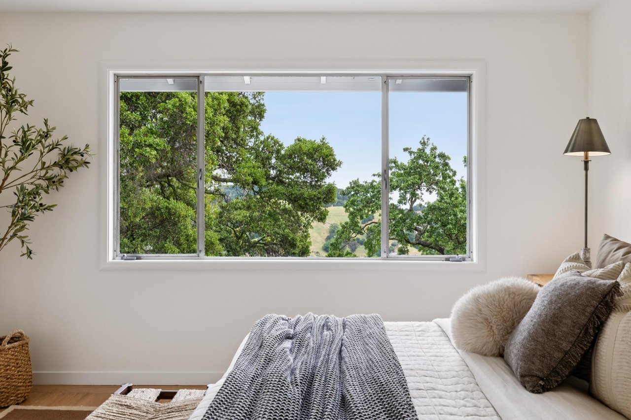 290 Stuyvesant Drive