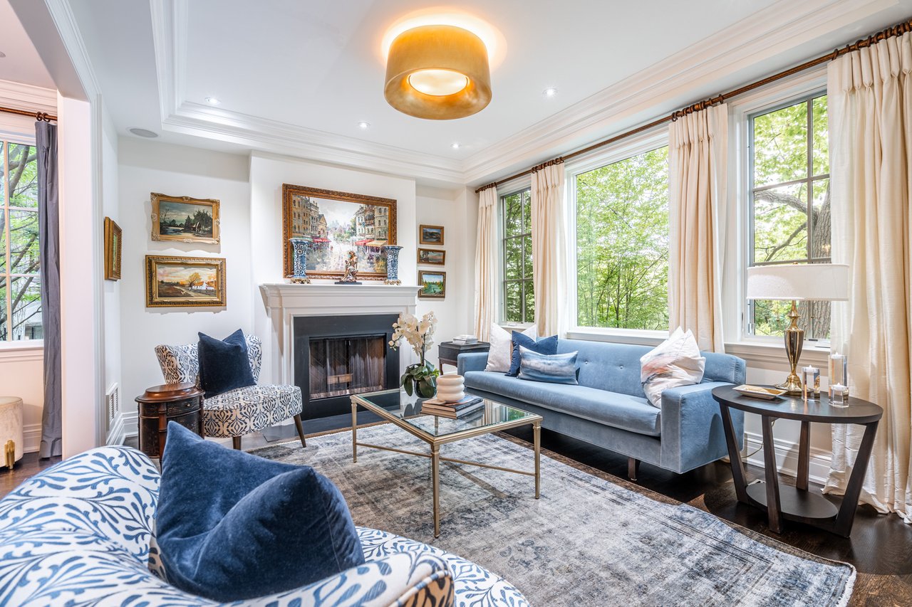 275 Glen Manor Dr E