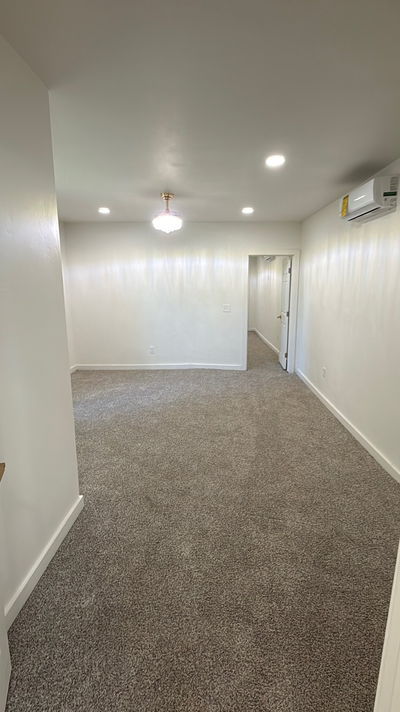 720 Klabzuba Ave