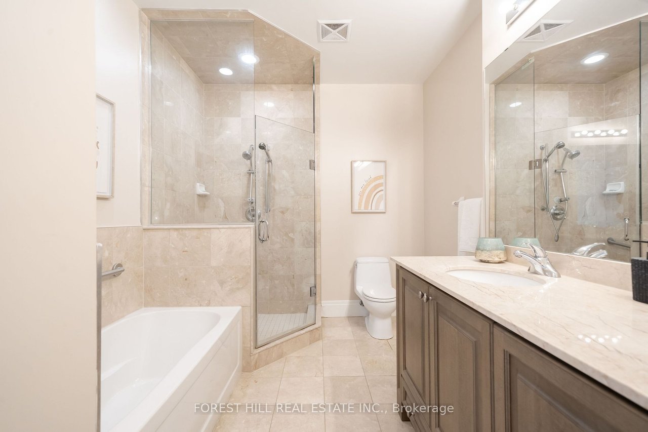 LIVING IN ARIA PENTHOUSES