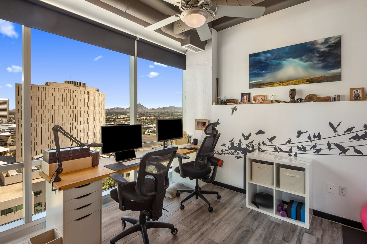1 E Lexington Avenue 1209