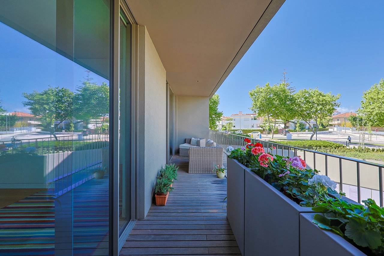 Elegant 2-Bedroom Apartment in One Living Cascais with Premium Amenities