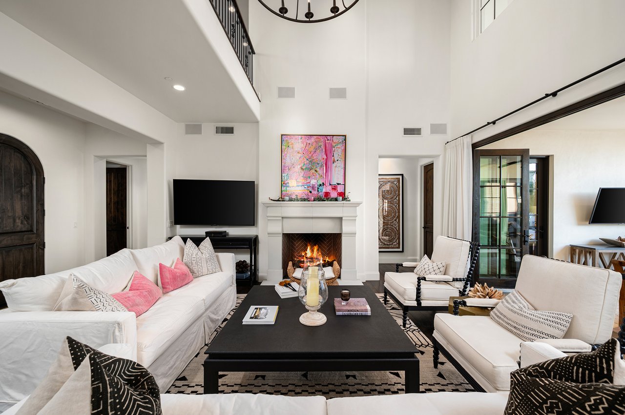 9483 E ROCKWOOD Drive